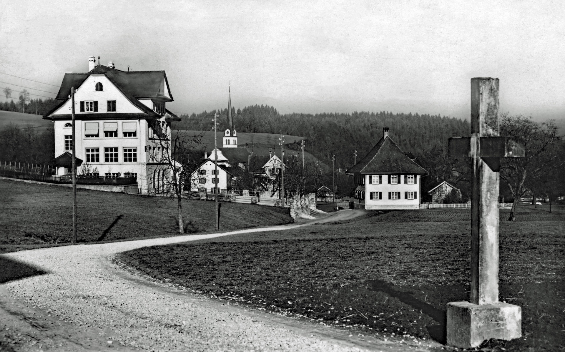 Richenthal 1939 neues und altes Schulhaus